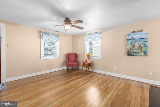 728 MARSHALL AVE, Colonial Beach, VA 22443