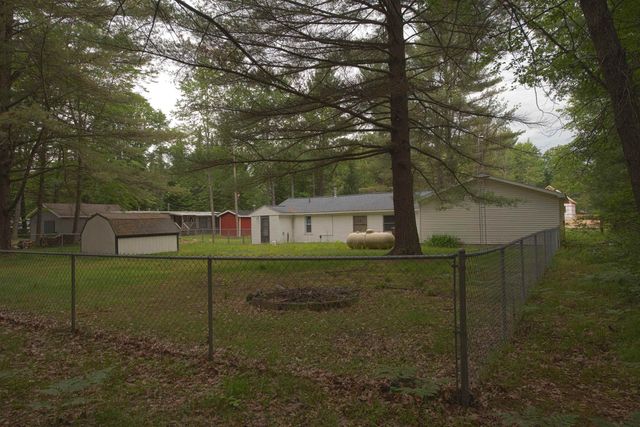 7798 Oak Road, Saint Helen, MI 48656