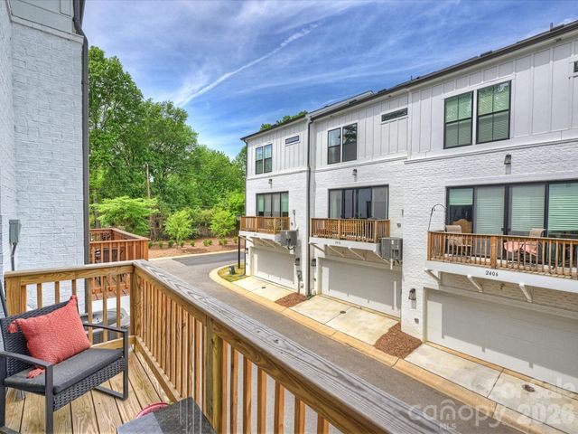 2405 Magnolia Blossom Way, Charlotte, NC 28211