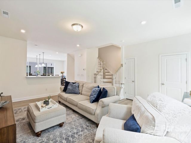 2405 Magnolia Blossom Way, Charlotte, NC 28211