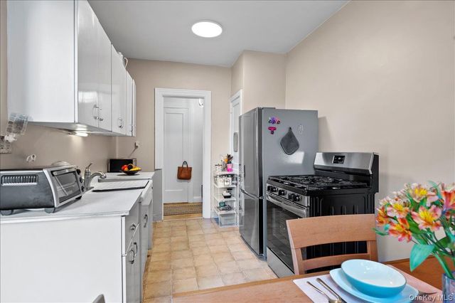 445 Gramatan Avenue HB2, Mount Vernon, NY 10552