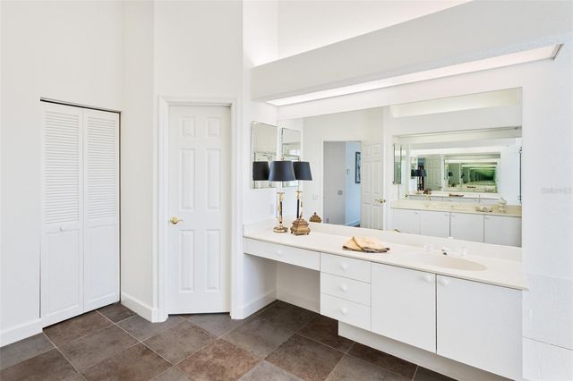 8732 54TH AVENUE E, Bradenton, FL 34211