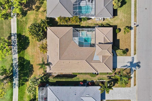 8732 54TH AVENUE E, Bradenton, FL 34211