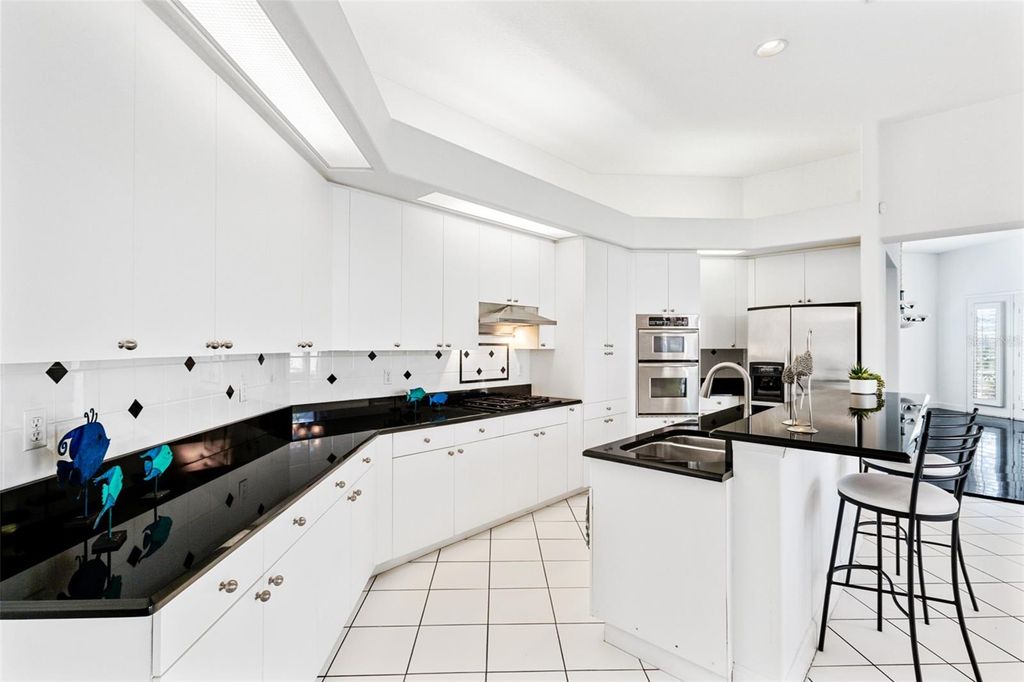 Image 28 of property listing at 8732 54TH AVENUE E, Bradenton, FL 34211