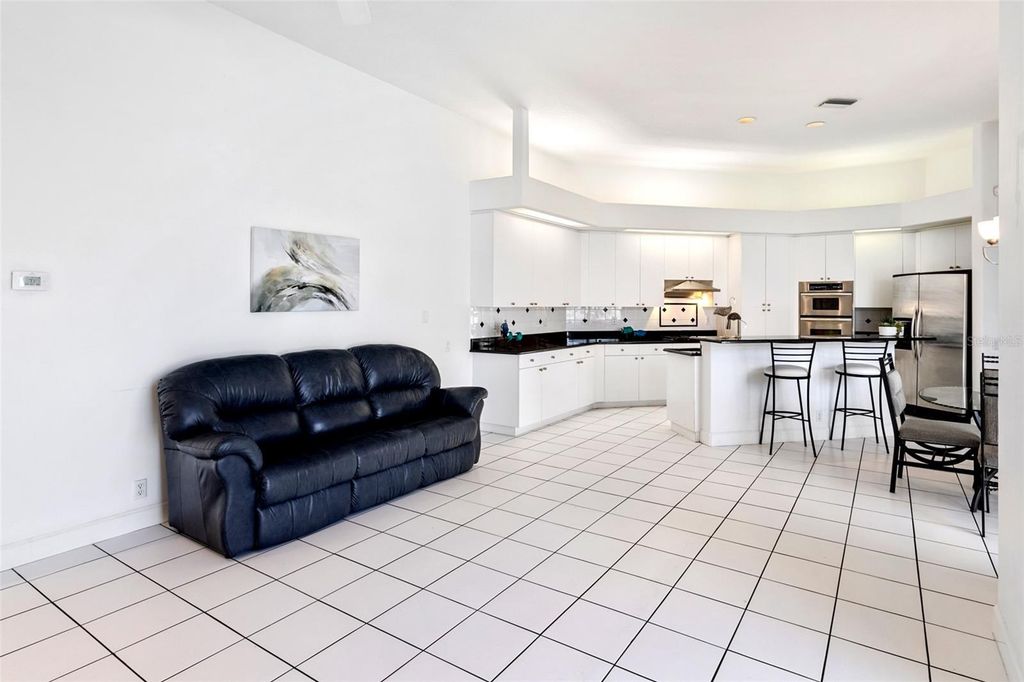 Image 34 of property listing at 8732 54TH AVENUE E, Bradenton, FL 34211