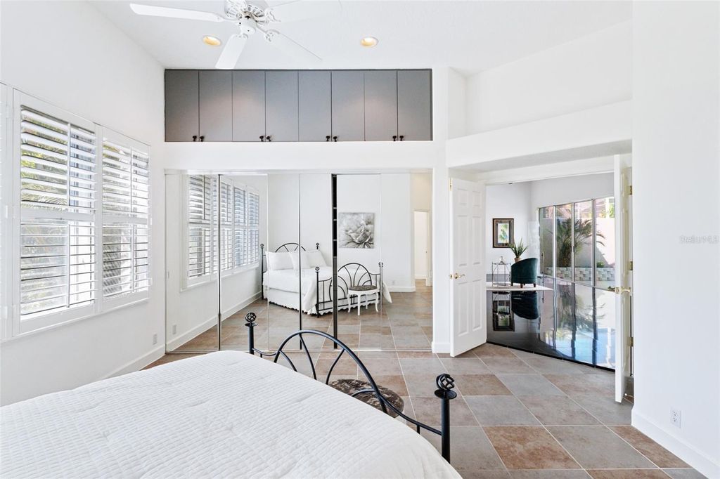 Image 38 of property listing at 8732 54TH AVENUE E, Bradenton, FL 34211