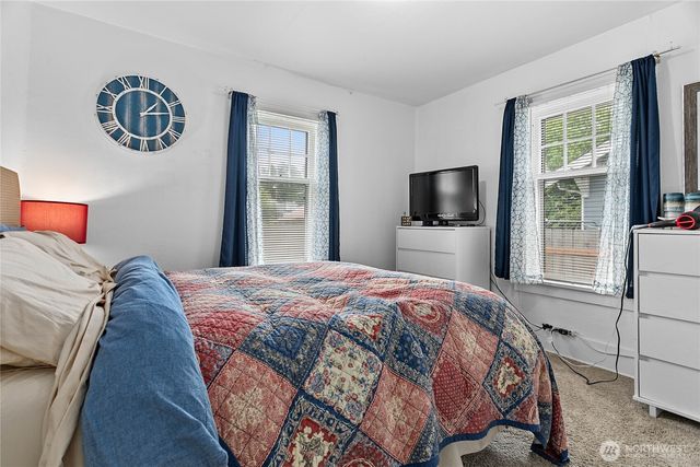 1404 S 2nd Street, Mount Vernon, WA 98273