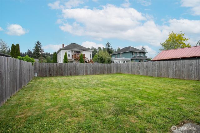 1404 S 2nd Street, Mount Vernon, WA 98273