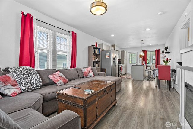 1404 S 2nd Street, Mount Vernon, WA 98273