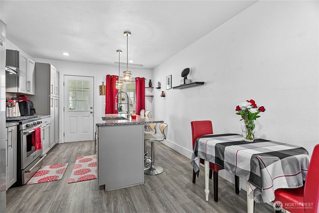 1404 S 2nd Street, Mount Vernon, WA 98273