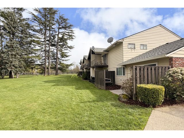 1514 Ne HOGAN Dr, Gresham, OR 97030