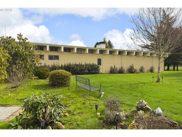 1514 Ne HOGAN Dr, Gresham, OR 97030