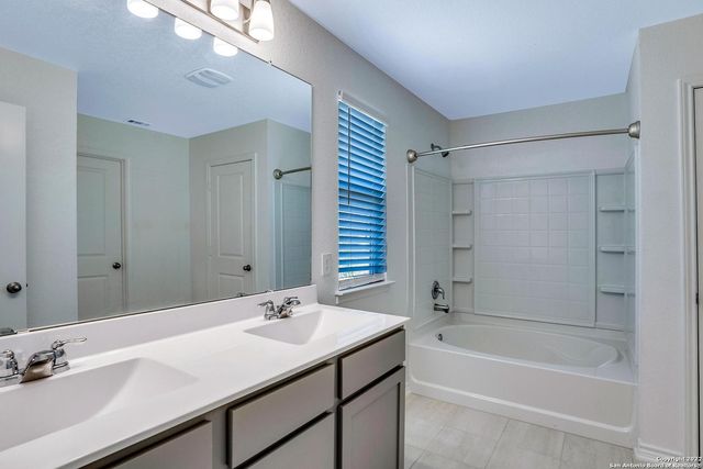 7915 Bonsai Bay, San Antonio, TX 78253