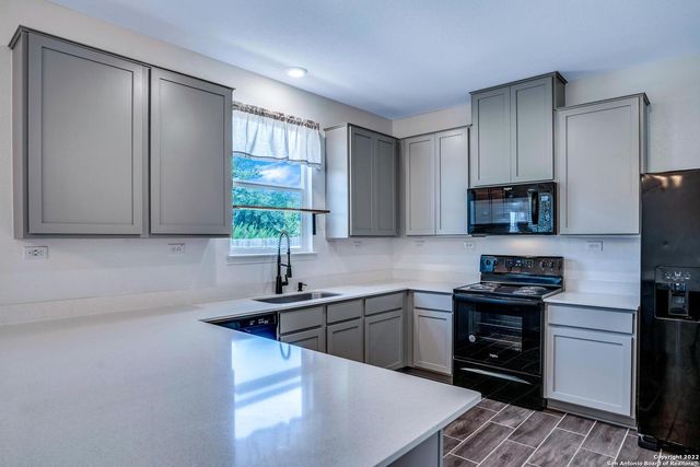 7915 Bonsai Bay, San Antonio, TX 78253