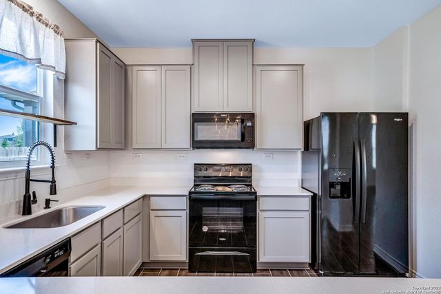 7915 Bonsai Bay, San Antonio, TX 78253