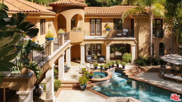 2700 Benedict Canyon Drive, Beverly Hills, CA 90210