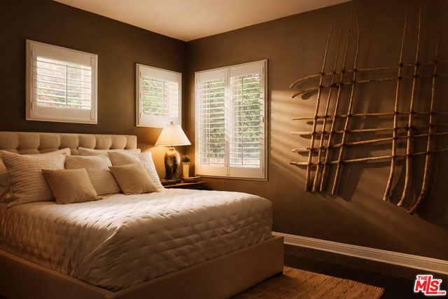 2700 Benedict Canyon Drive, Beverly Hills, CA 90210