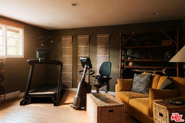 2700 Benedict Canyon Drive, Beverly Hills, CA 90210