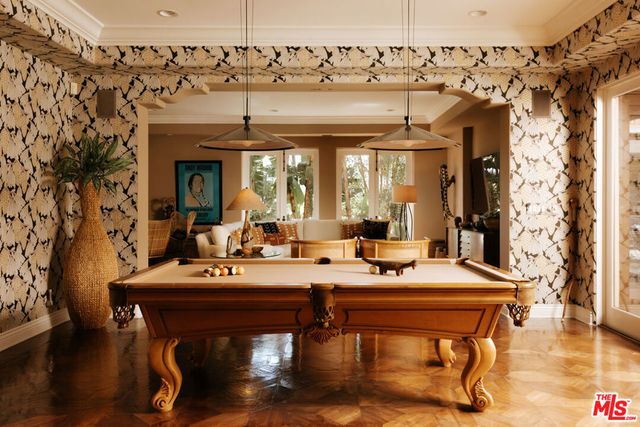 2700 Benedict Canyon Drive, Beverly Hills, CA 90210