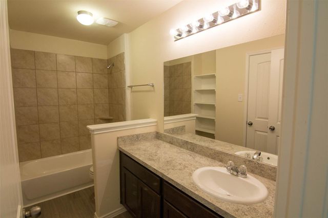 13915 Woodway Crossing Lane, Willis, TX 77378