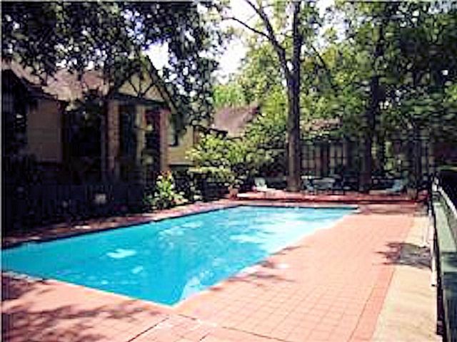 8277 Kingsbrook Road 153, Houston, TX 77024