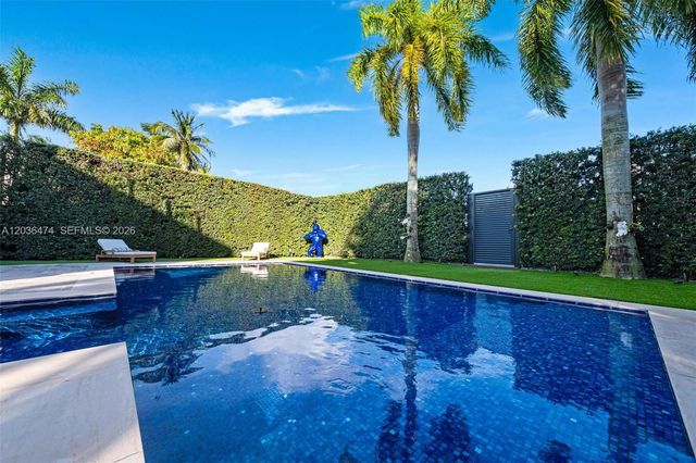470 S Shore Dr, Miami Beach, FL 33141