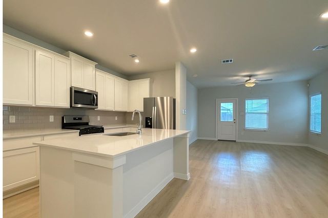 3931 Flora Field Drive, Brookshire, TX 77423