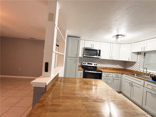 26 S Osceola Street, Beverly Hills, FL 34465