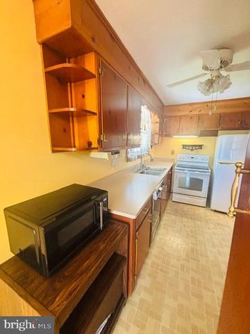 6942 LINGANORE RD, Frederick, MD 21701