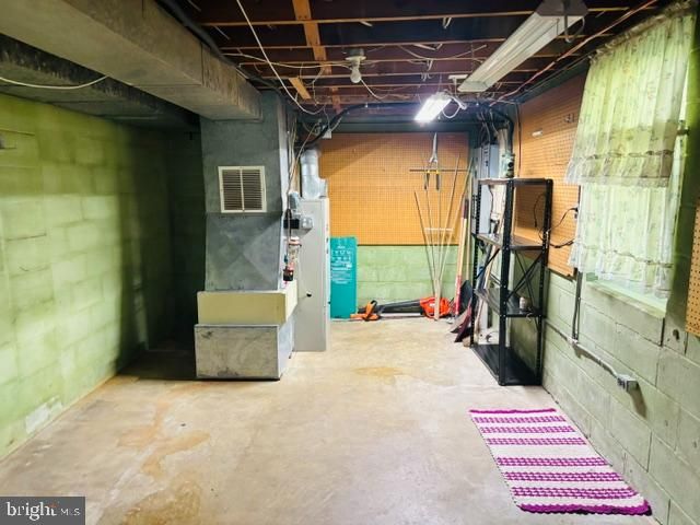 6942 LINGANORE RD, Frederick, MD 21701