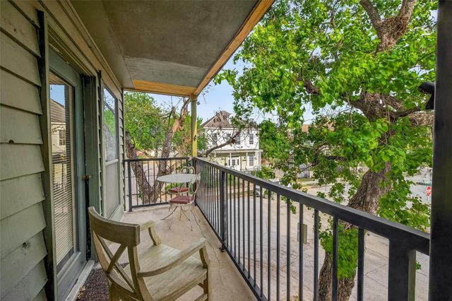 101 Stratford 104, Houston, TX 77006