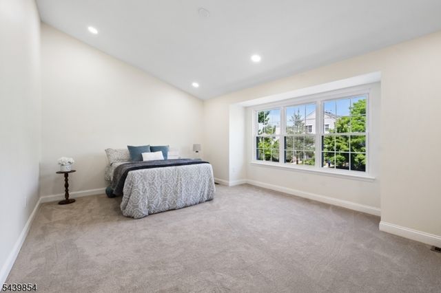 3804 Vroom Dr, Bridgewater Twp., NJ 08807