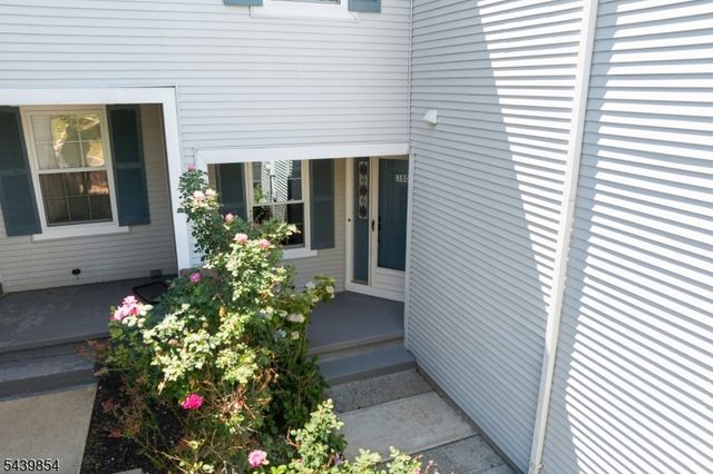 3804 Vroom Dr, Bridgewater Twp., NJ 08807