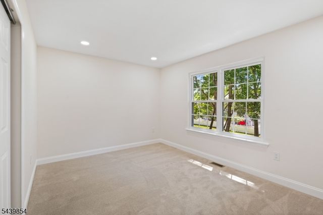 3804 Vroom Dr, Bridgewater Twp., NJ 08807