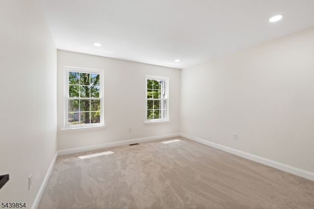 3804 Vroom Dr, Bridgewater Twp., NJ 08807