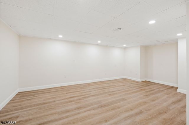 3804 Vroom Dr, Bridgewater Twp., NJ 08807