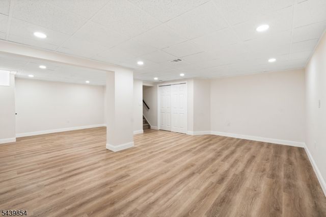 3804 Vroom Dr, Bridgewater Twp., NJ 08807