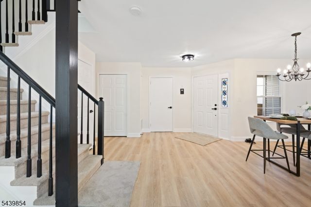 3804 Vroom Dr, Bridgewater Twp., NJ 08807