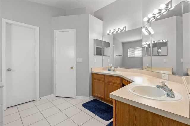 1030 SUMMER BREEZE DRIVE, Brandon, FL 33511