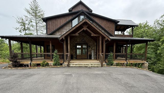 540 Weaver Creek Overlook, Blue Ridge, GA 30513