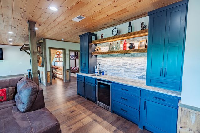 540 Weaver Creek Overlook, Blue Ridge, GA 30513