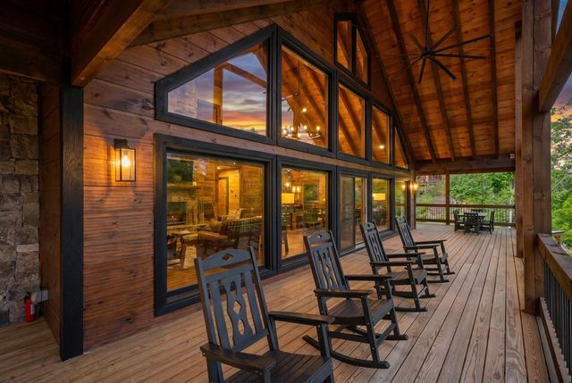 540 Weaver Creek Overlook, Blue Ridge, GA 30513