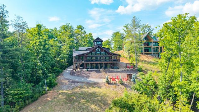 540 Weaver Creek Overlook, Blue Ridge, GA 30513