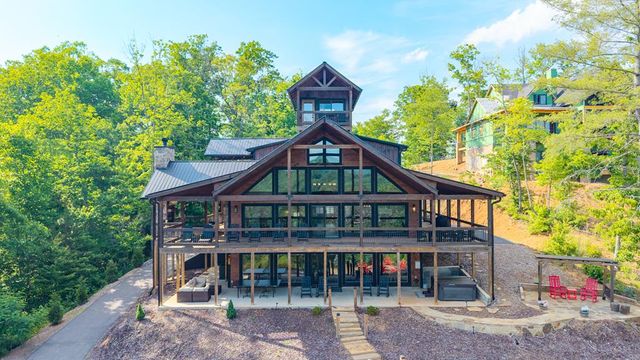 540 Weaver Creek Overlook, Blue Ridge, GA 30513