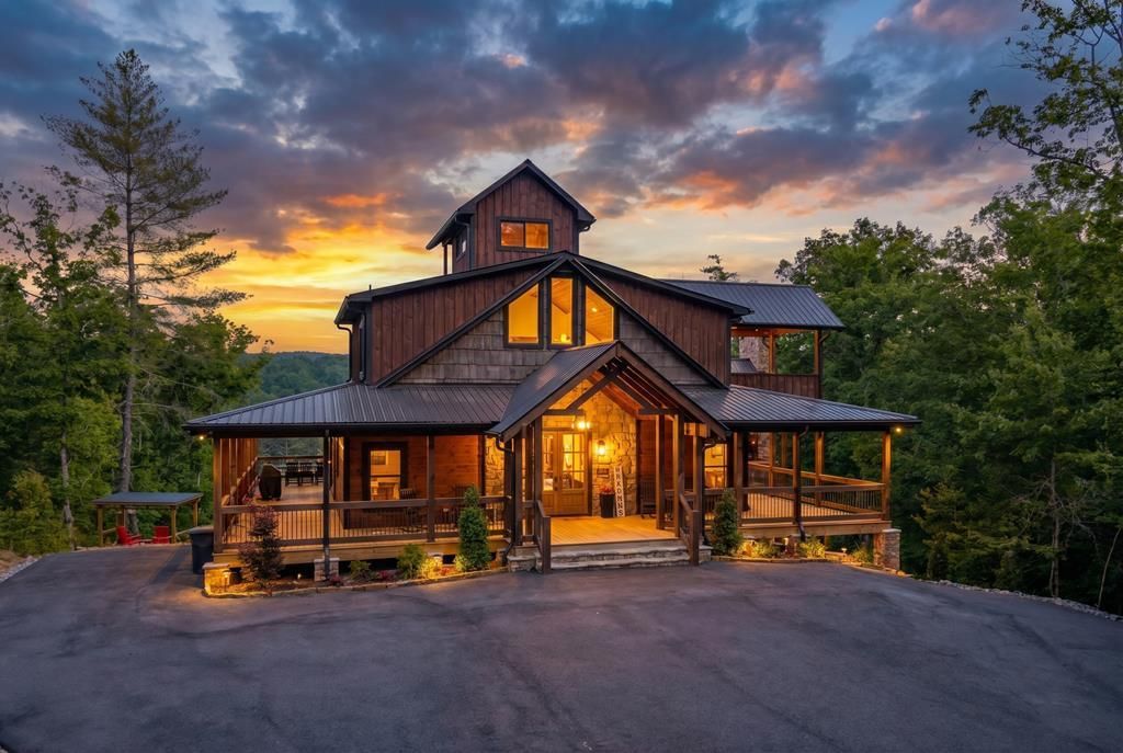 540 Weaver Creek Overlook, Blue Ridge, GA 30513