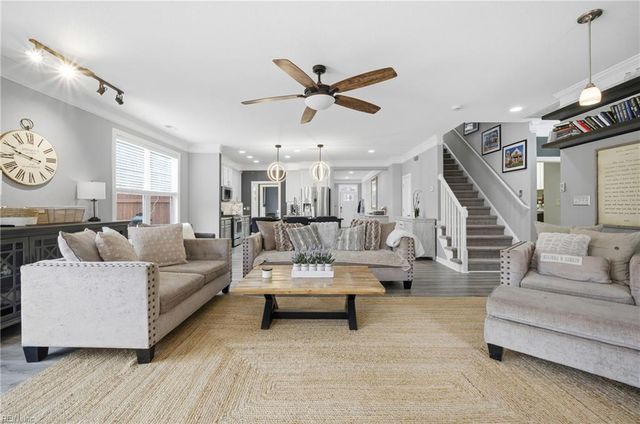 2525 Bodnar LN, Virginia Beach, VA 23456