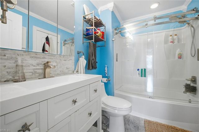 2525 Bodnar LN, Virginia Beach, VA 23456