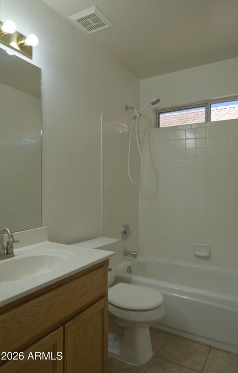 Image 13 of property listing at 8338 W Audrey Lane, Peoria, AZ 85382