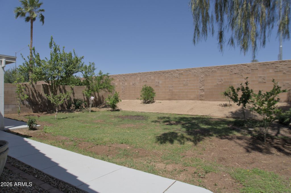 Image 20 of property listing at 8338 W Audrey Lane, Peoria, AZ 85382