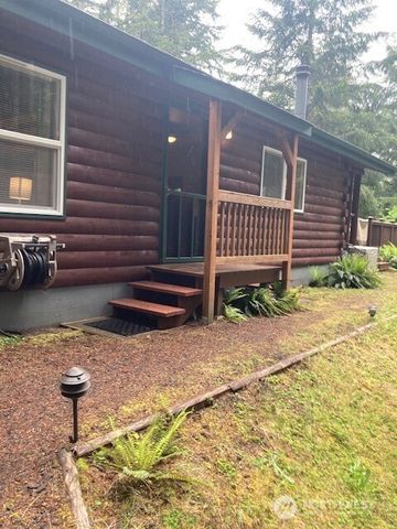 30 N Prospect Drive, Hoodsport, WA 98458